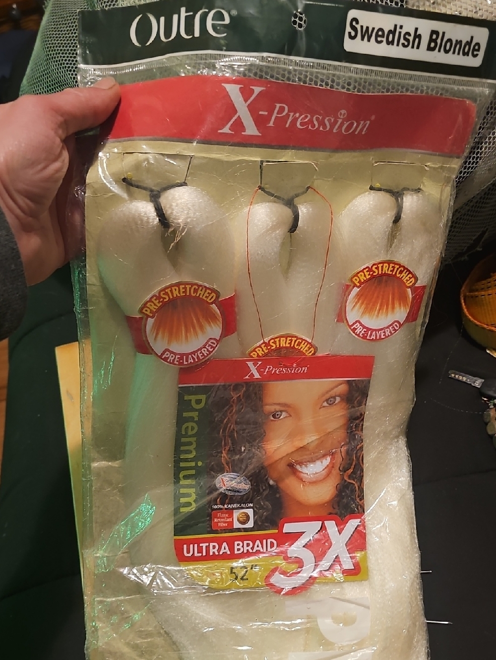 Expressions Pre-Stretched Synthetic Braiding Hair - Light Blonde